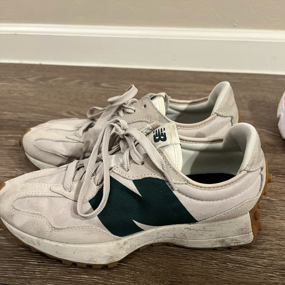 New balance 327 sneaker